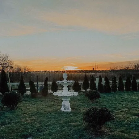 Boho Przystan Séjour chez l'habitant Łazy